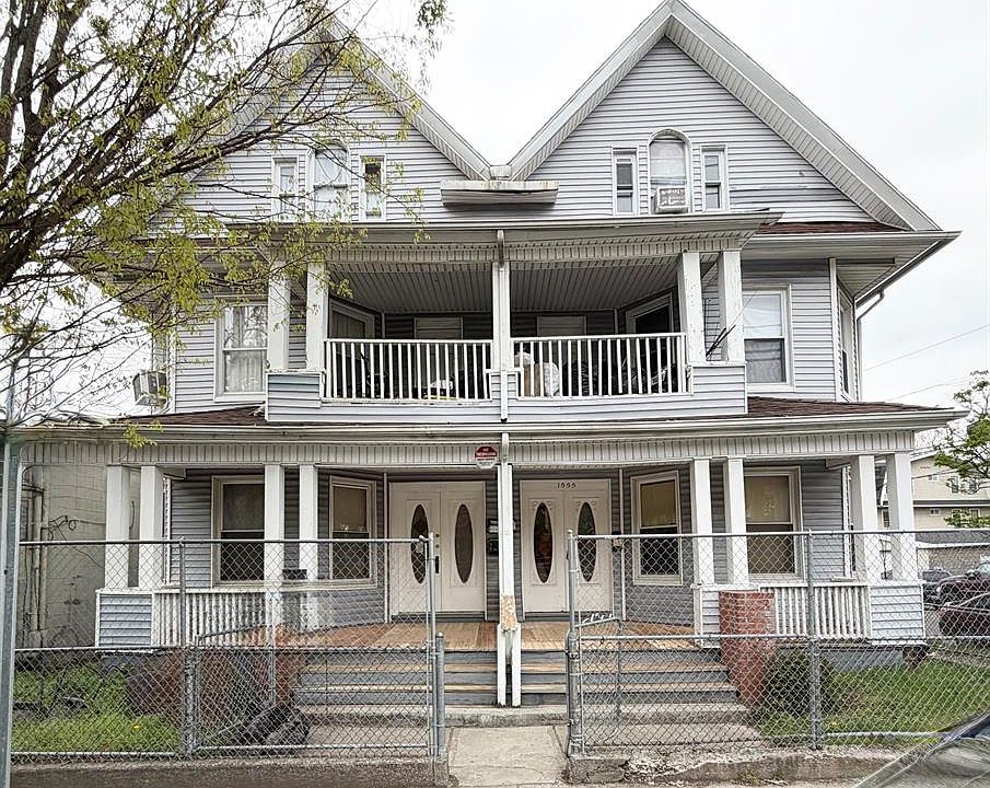 1st image of 1553 E Main St Floor 1