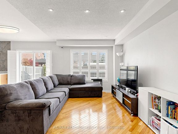 4th image of 13 Stotts Cres
