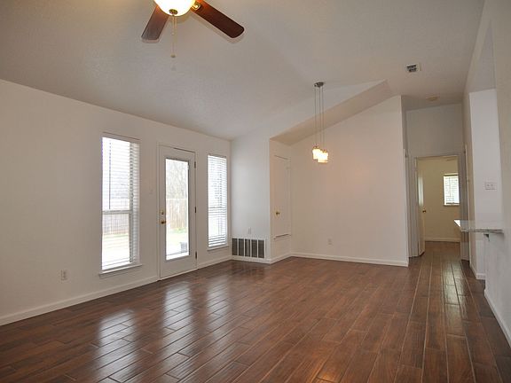 5th image of 5709-5711 Shadydell Dr