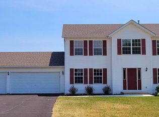 11313 Lemon Grass Ln, Roscoe, IL 61073