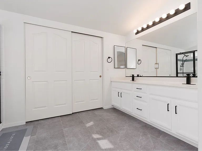 2165 Crestline Falls Pl — Photo 24