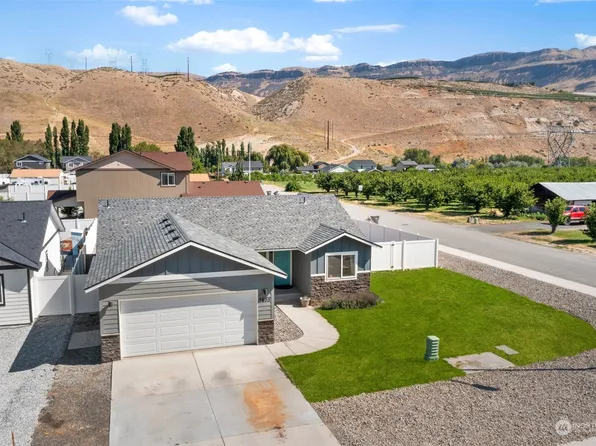 5695 Penn Avenue, Rock Island, WA 98850