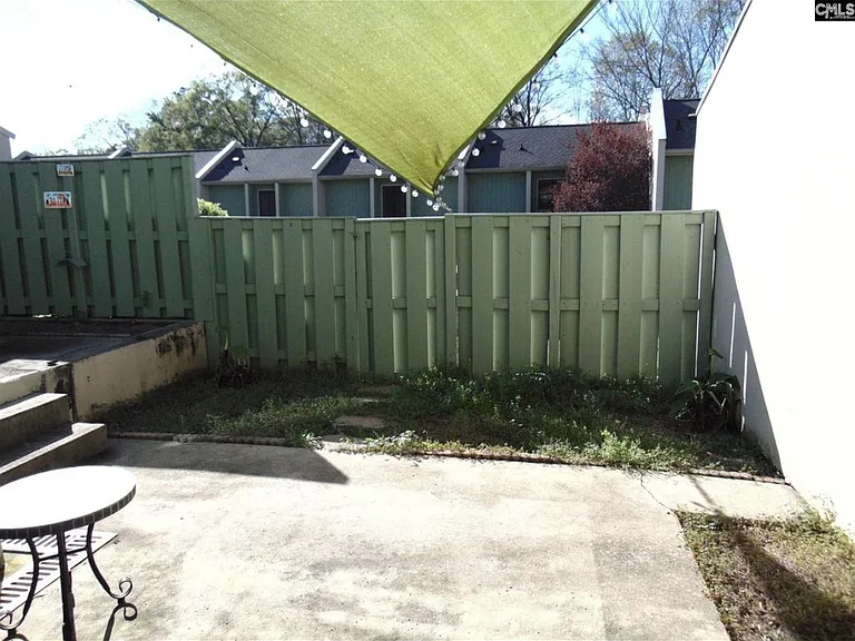 210 Browning Ln — Photo 5