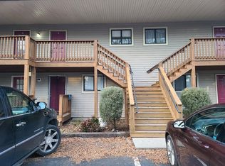1207 12th St NE #G, Hickory, NC 28601