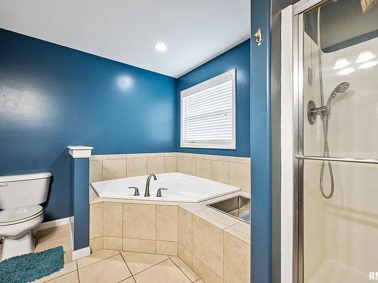2321 W Kenfield Ct — Photo 18