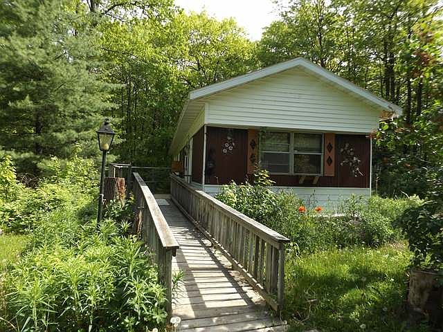 1st image of W8886 Oakwood Ln