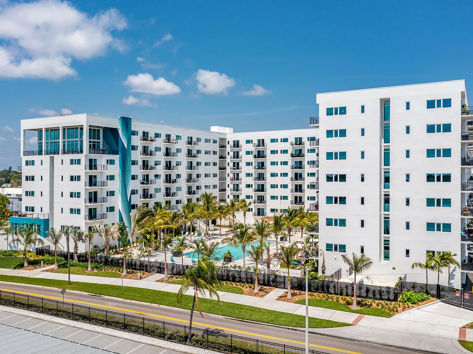Marina Walk Apartments — Photo 1