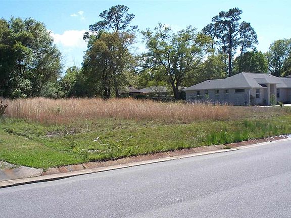 2nd image of 2333 Amelia Ln