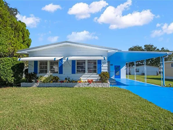 6034 Alpine Dr, Zephyrhills, FL 33542