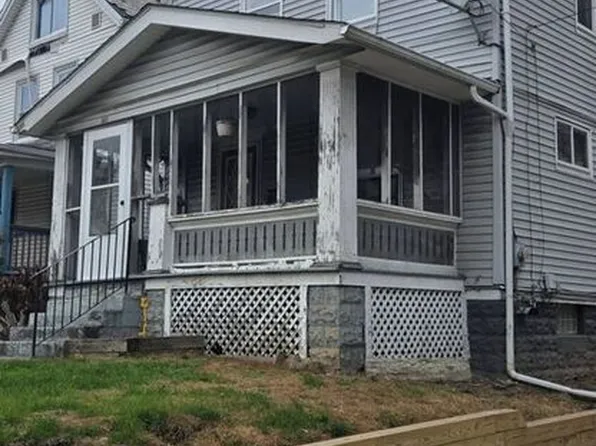 643 W Thornton St, Akron, OH 44307