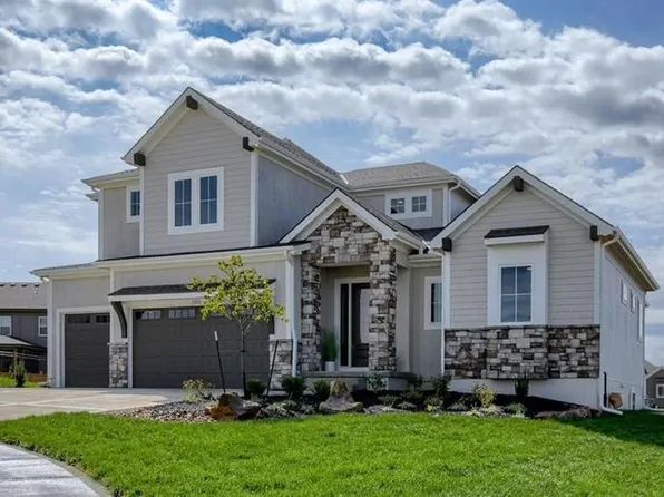 12243 S Solomon Rd, Olathe, KS 66061