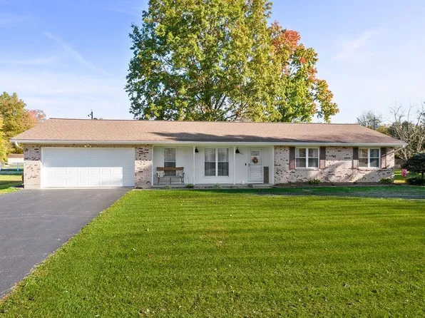 411 Smith Ave, Mount Orab, OH 45154