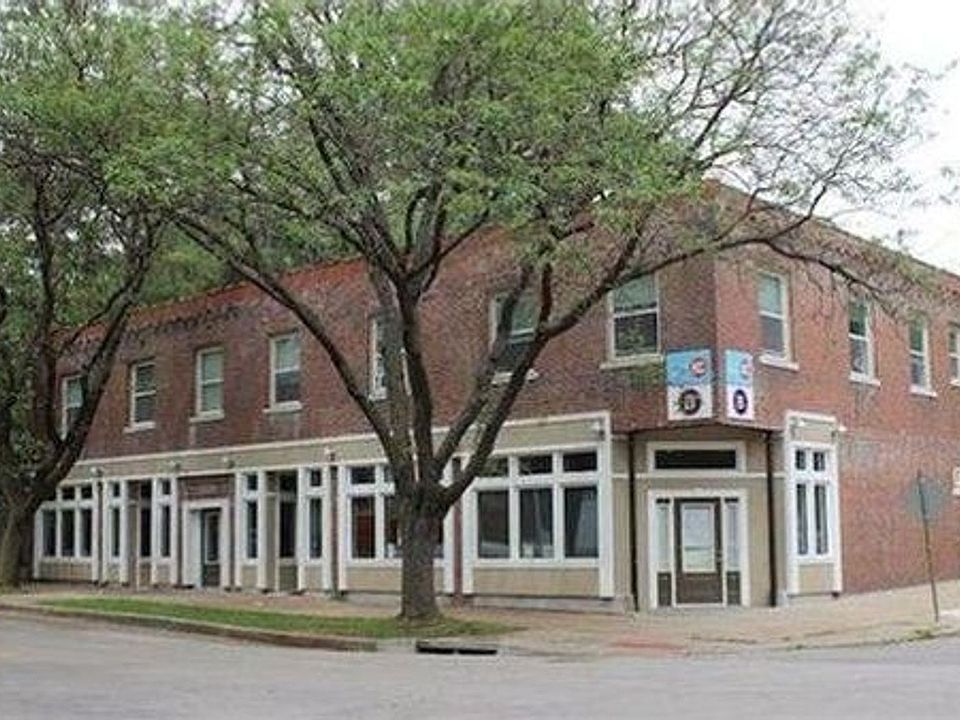2nd image of 3269 Gillham Rd APT 2C