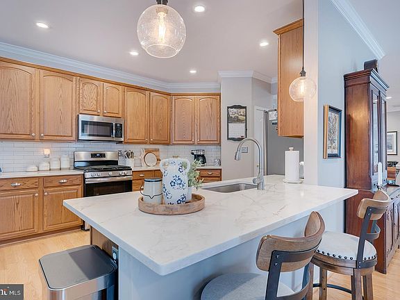 2nd image of 154 Encore Ct