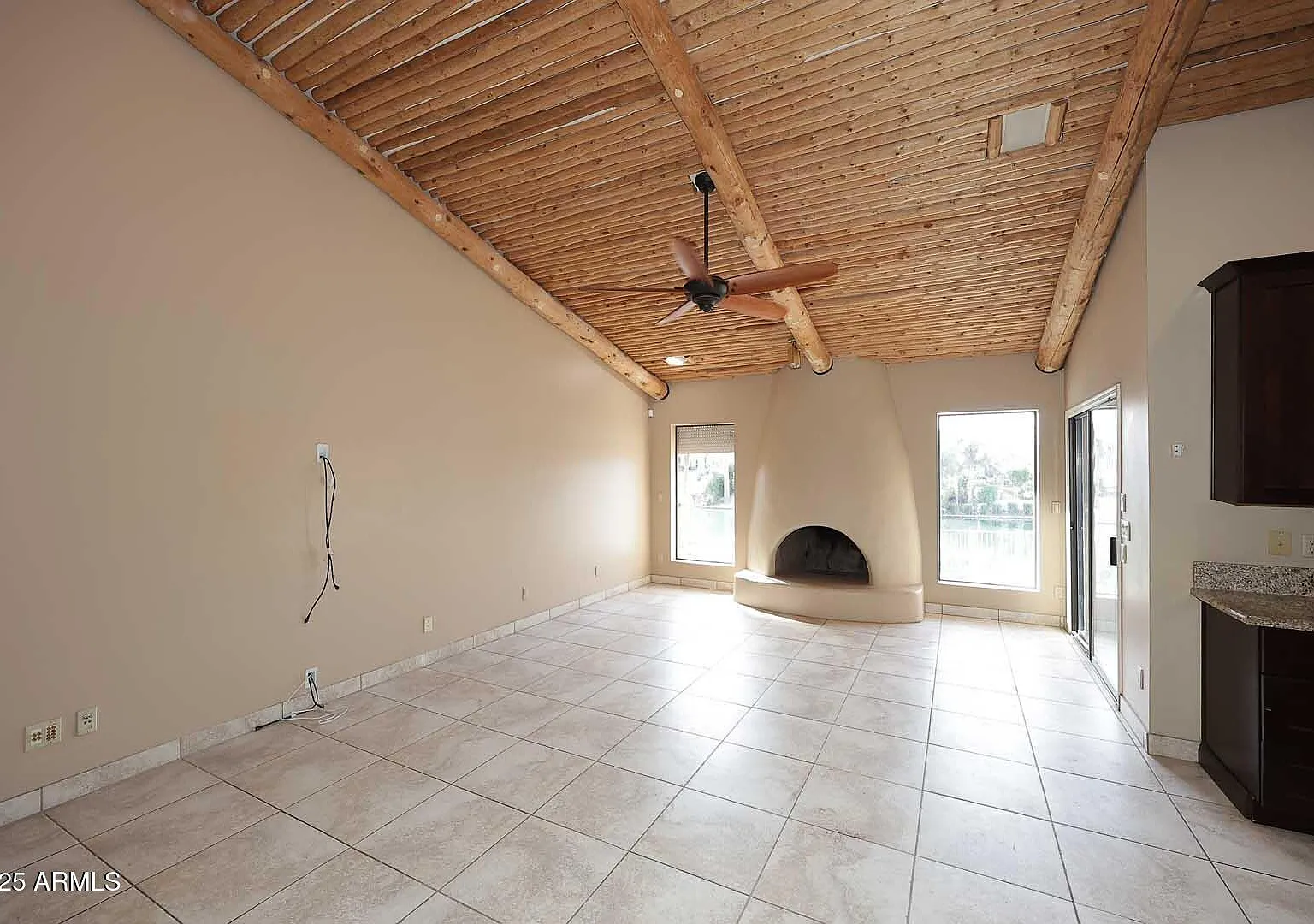 3 bed, 2.0 bath, 2837 sqft, $4,995 — Photo 4