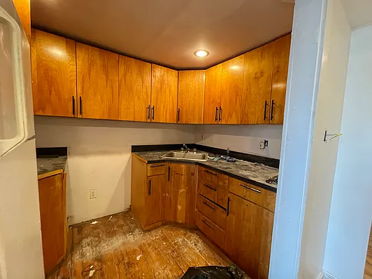 Rented by Carnegie Management Inc | media 16