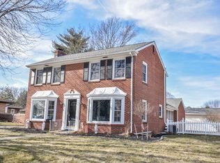 1407 Avenue F, Sterling, IL 61081