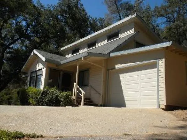 16487 Dog Bar Rd, Grass Valley, CA 95949