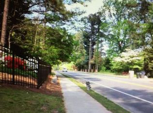 635 River Valley Rd, Sandy Springs, GA 30328