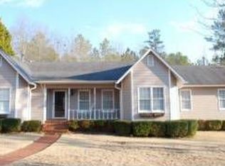 1806 Northgate Dr, Opelika, AL 36801