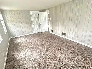 4 bed, 1.0 bath, 1734 sqft, $1,697 — Photo 4