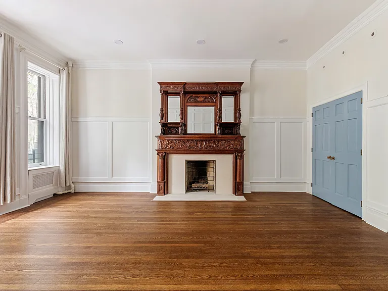 129 E 61st St #3 — Photo 7