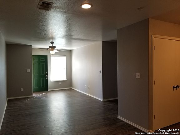 5th image of 1875 Thompson Pl APT 4201