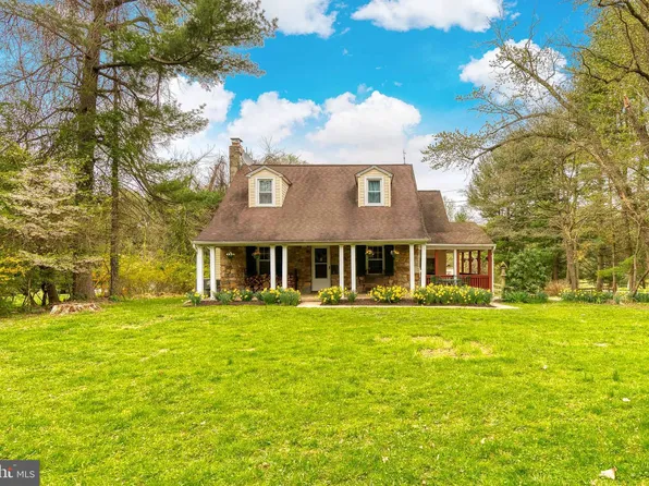 11823 Manor Rd, Glen Arm, MD 21057