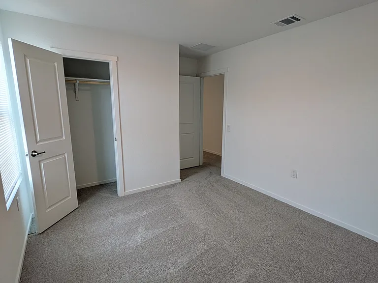 6031 Skipping Way — Photo 16