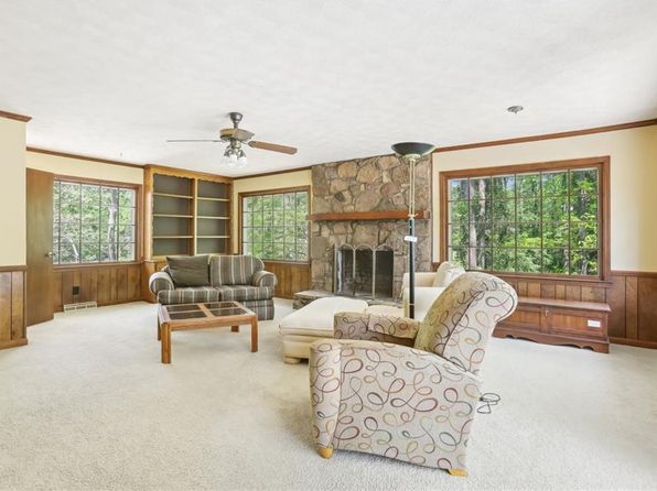 1316 Sanders Dr, Lake City, GA 30260