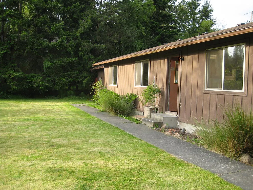 2 bed, 752 sqft, $1,600 — Photo 1