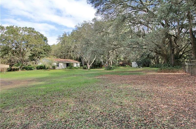 2nd image of 1901 Vandervort Rd