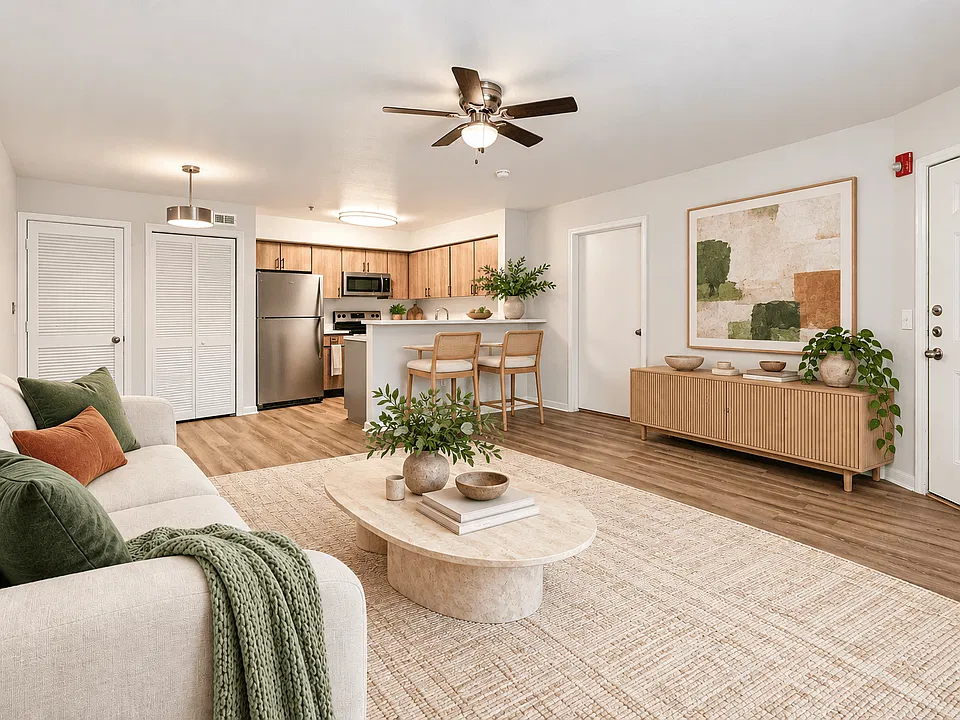 The Retreat at Spring Apartments