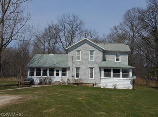16015 104th Ave, Nunica, MI 49448