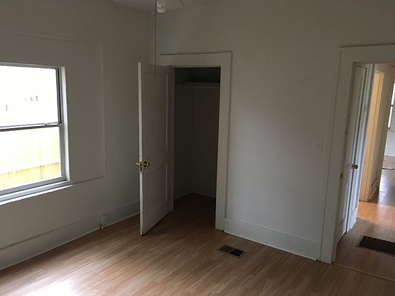 4th image of 1228 NW 33rd St