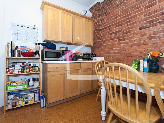 5th image of 7 Colliston Rd #3