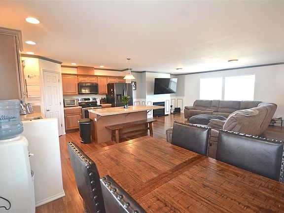 3rd image of 1845 Nova Ln