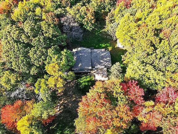 5th image of 4926 Shady Ln