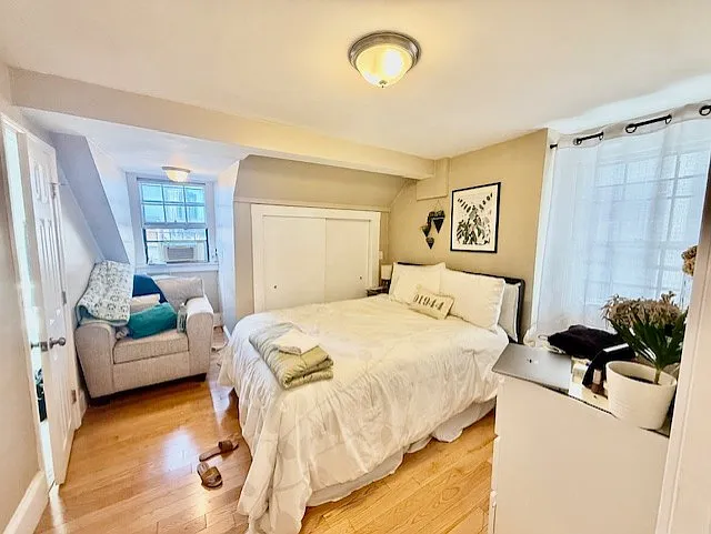 2 Derne St #5 — Photo 9