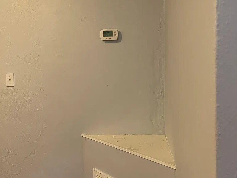 713 Dinwiddie St #A — Photo 15