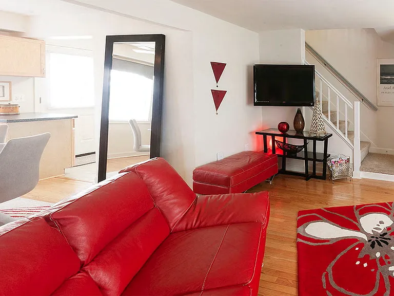 Kingsley Commons Townhouses Living Area 2