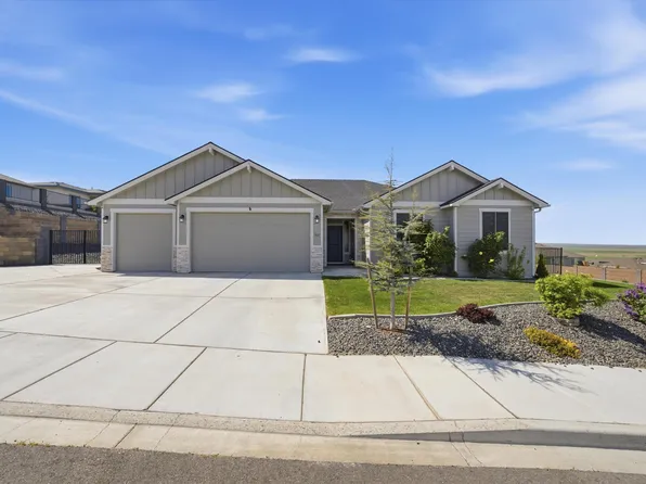 707 Athens Dr, West Richland, WA 99353
