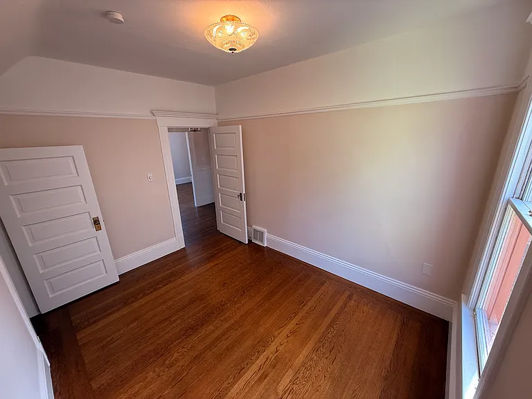 1714 Castro St — Photo 17