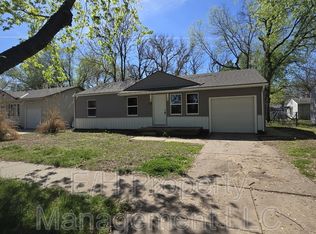 1121 E Luther St, Wichita, KS 67216