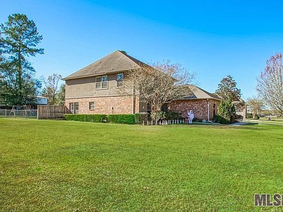 2nd image of 13960 Parkway Dr