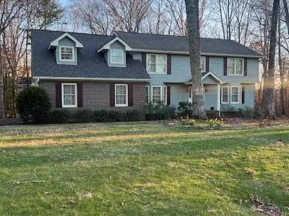 21 Cool Springs Rd, Signal Mountain, TN 37377