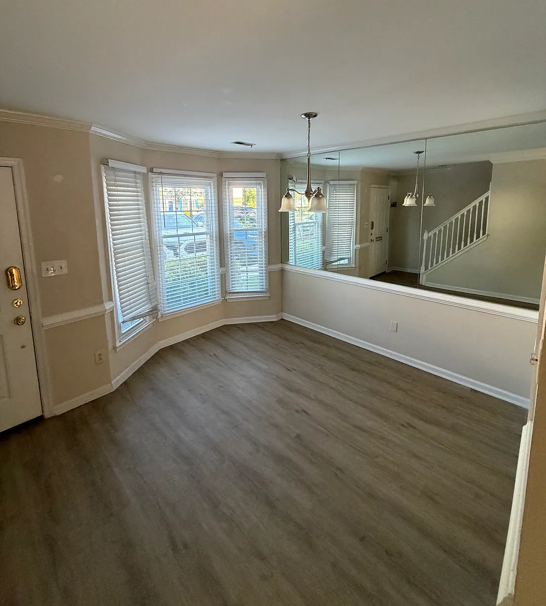 Building Photo - 582 Tenbee Ln