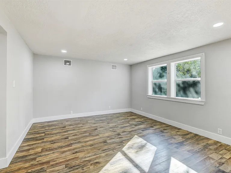 31423 Reids Prairie Rd — Photo 16