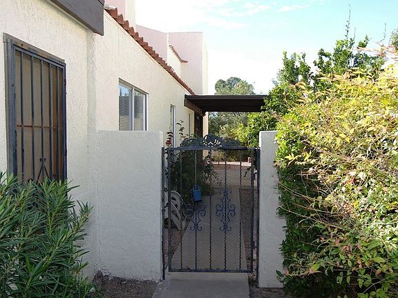 2nd image of 2933 N Cascada Cir
