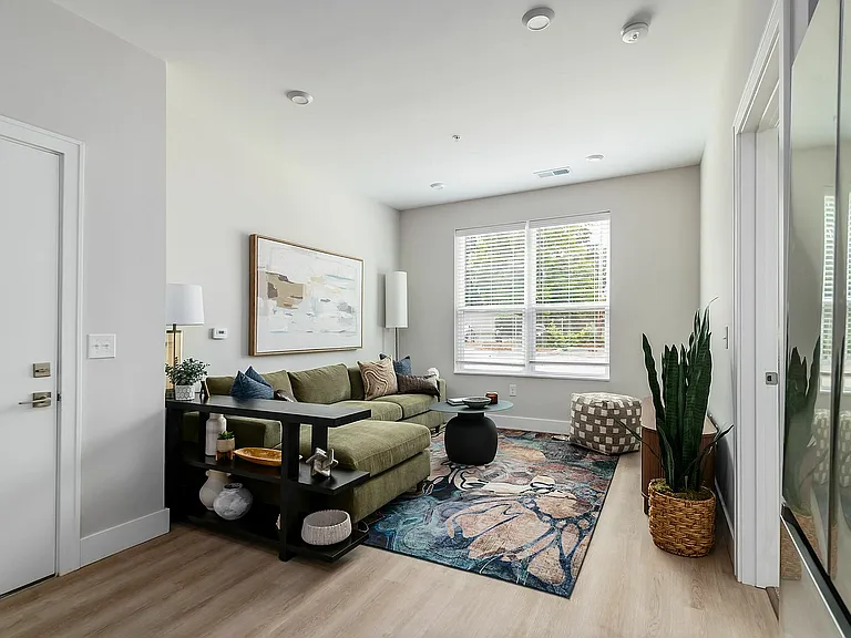019_158_L 1895 Mapleway Dr064